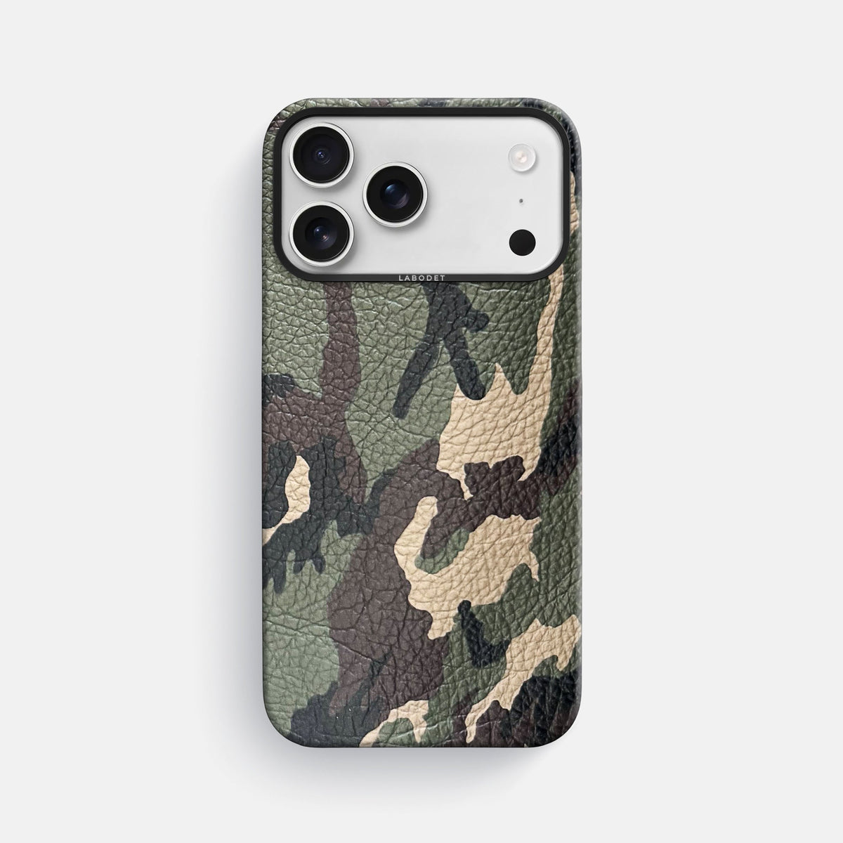 Classic Case For iPhone 18 Pro Max In Calf -1 | Camouflage-Black