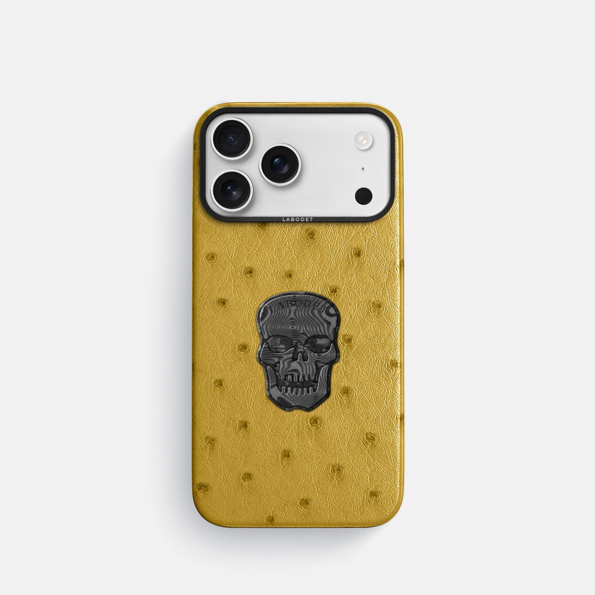 Classic Case With Carbon Skull For iPhone 18 Pro In Ostrich -1 | Gold-Black