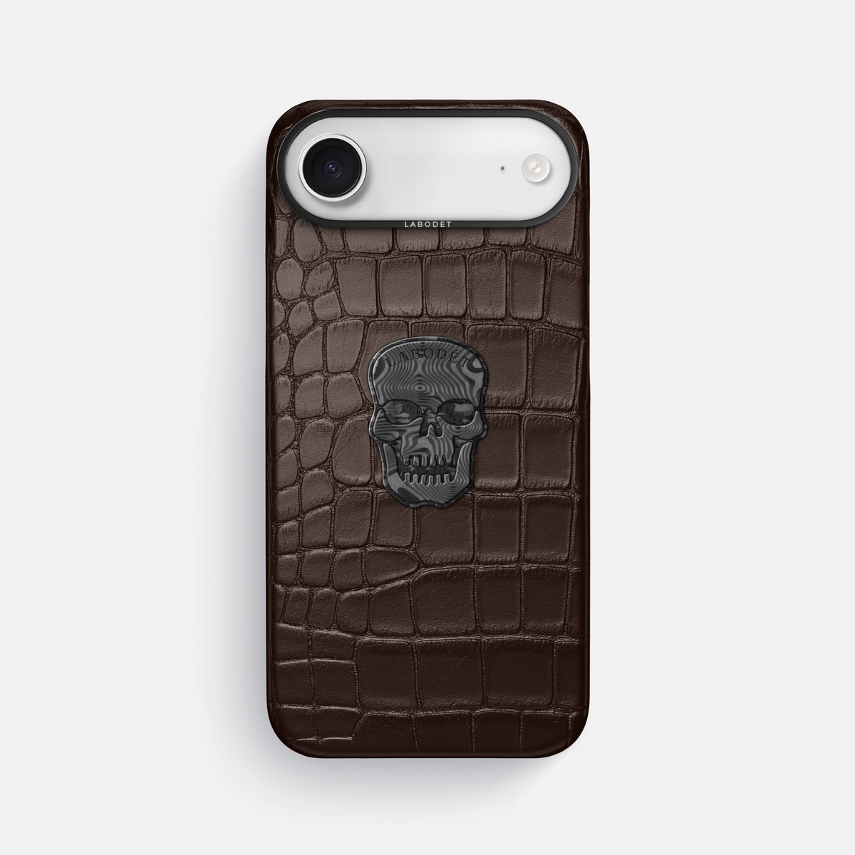 Classic Case With Carbon Skull For iPhone 17 Air In Alligator -1 | Dark-Brown-Black