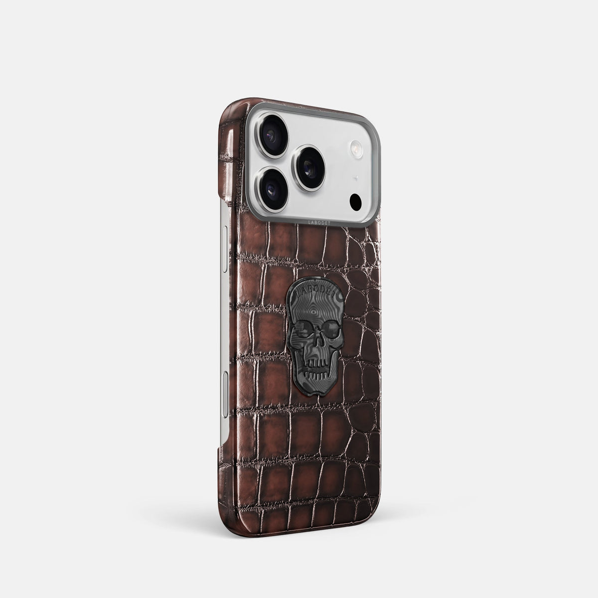 Classic Case With Carbon Skull For iPhone 18 Pro In Patina Alligator -2 | Havana-Brown-Steel