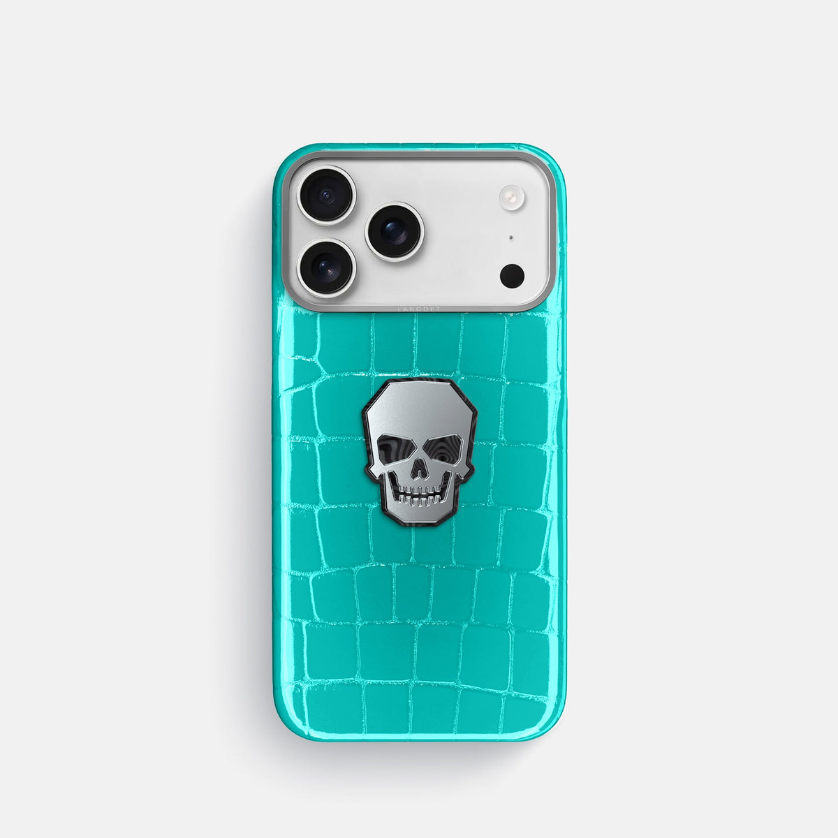 Classic Case With Titanium Skull For iPhone 18 Pro In Shiny Alligator -1 | Mint-Steel