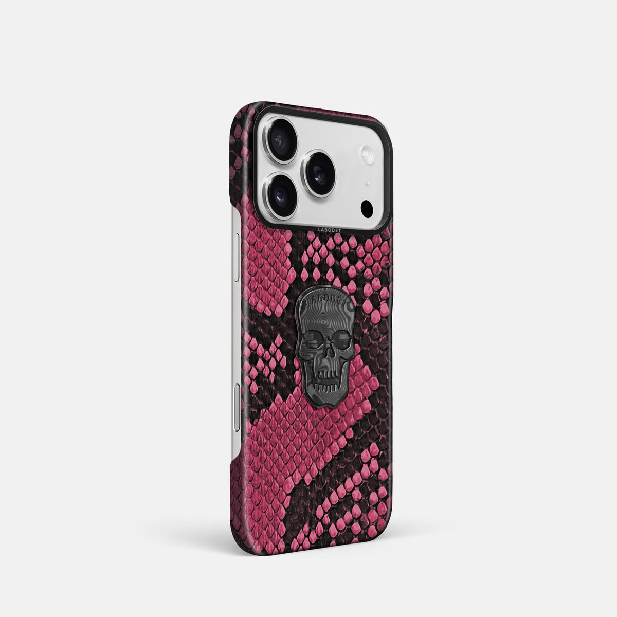 Classic Case With Carbon Skull For iPhone 17 Pro In Deluxe Python -2 | Burgundy-Black