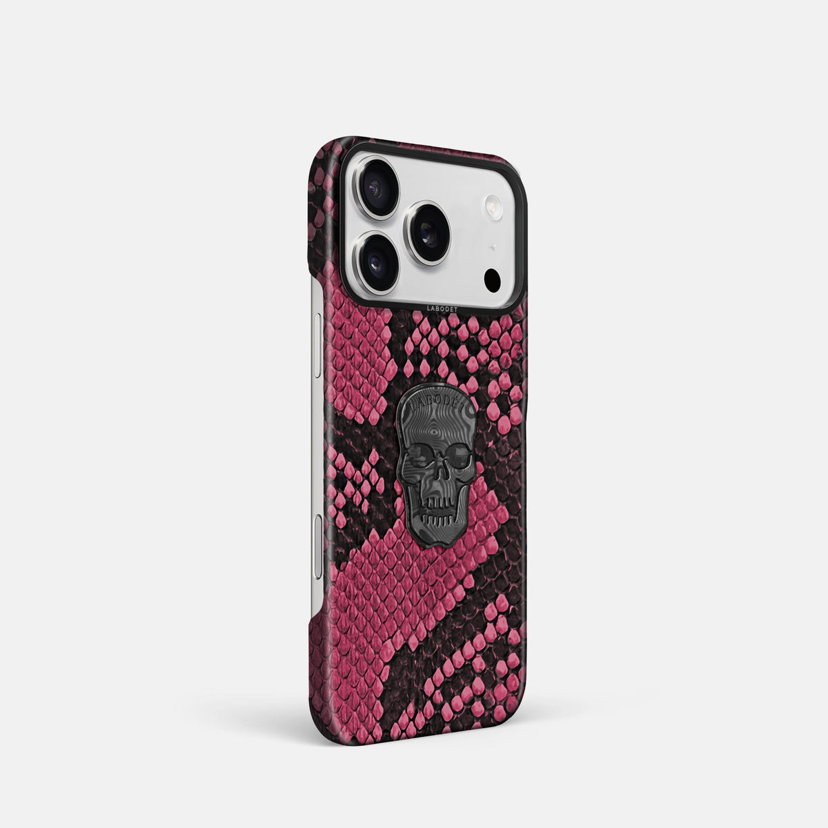 Classic Case With Carbon Skull For iPhone 18 Pro In Deluxe Python -2 | Burgundy-Black