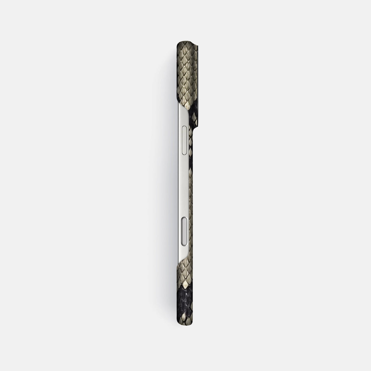 Classic Case For iPhone 18 Pro Max In Deluxe Python -3 | Savannah-Black