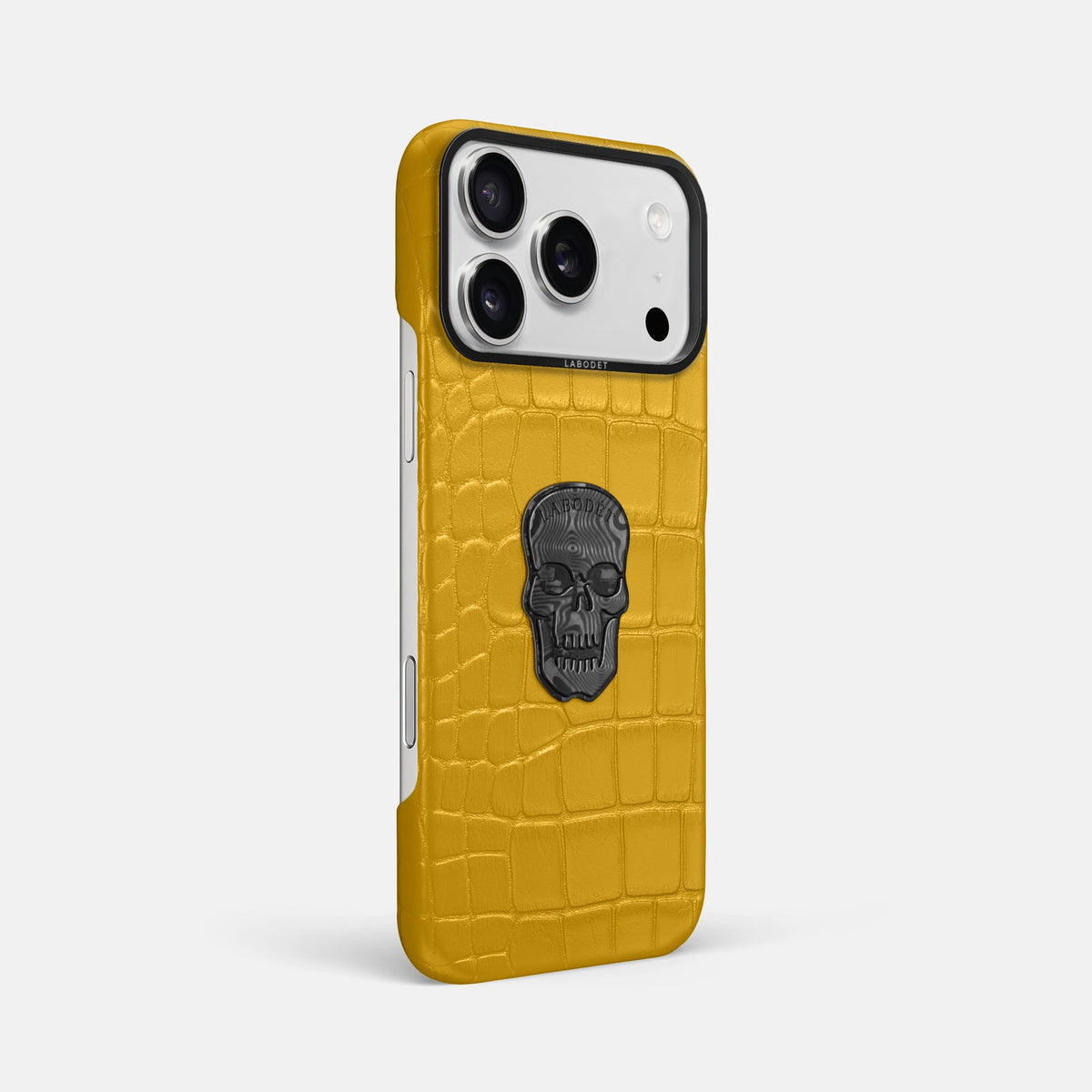 Classic Case With Carbon Skull For iPhone 18 Pro Max In Alligator -2 | Yellow-Black