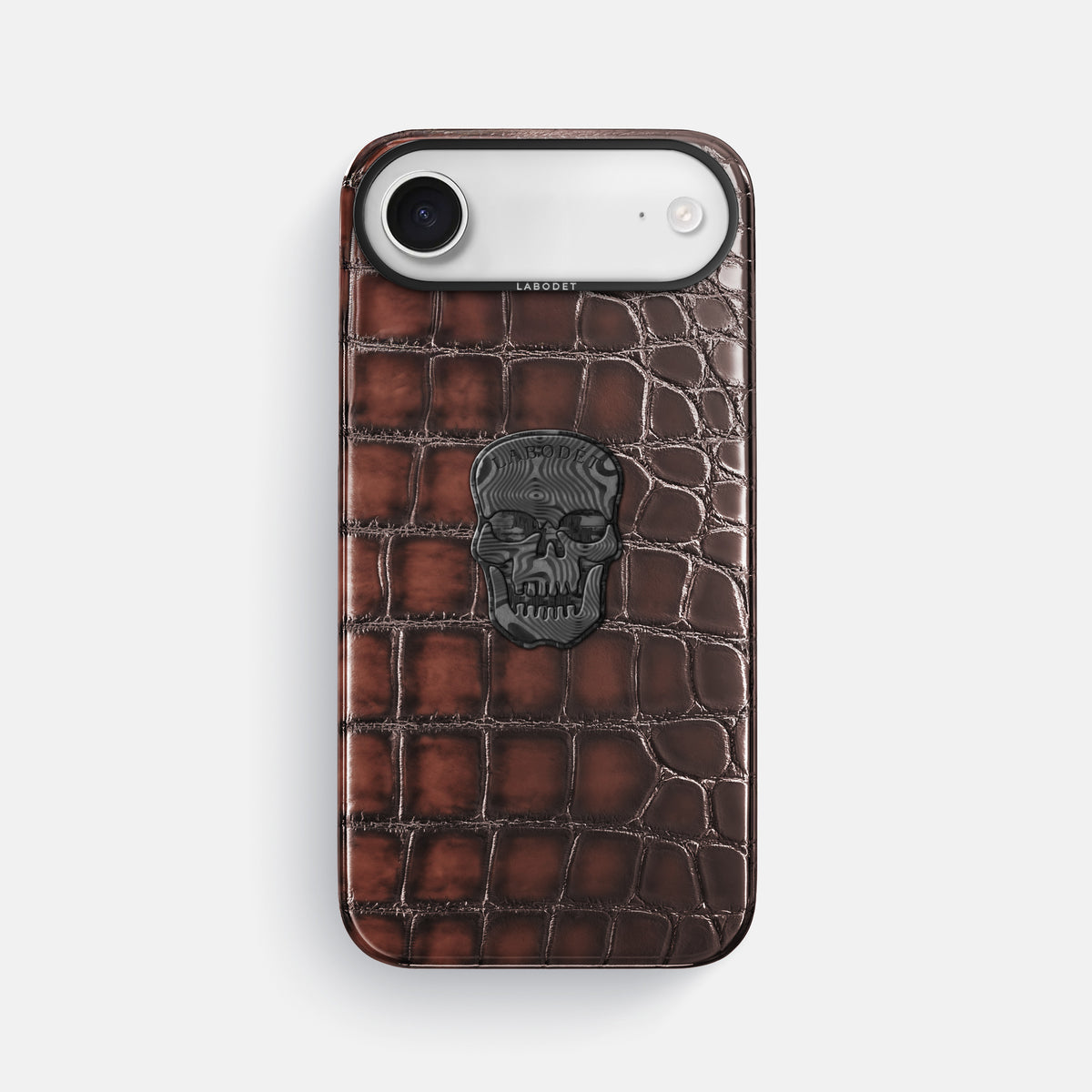 Classic Case With Carbon Skull For iPhone 17 Air In Patina Alligator -1 | Havana-Brown-Black