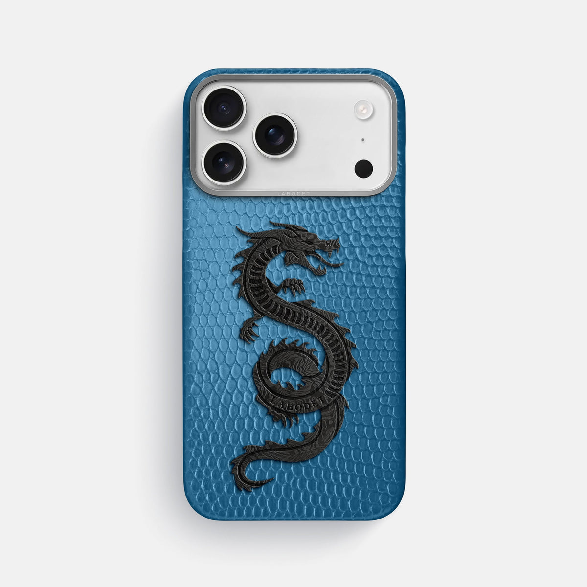 Classic Case With Carbon Dragon For iPhone 17 Pro Max In Lizard