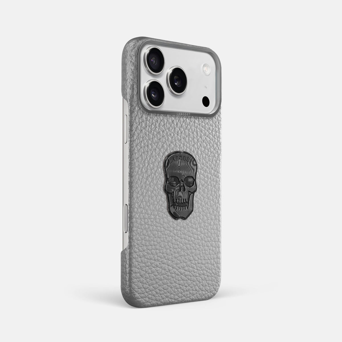 Classic Case With Carbon Skull For iPhone 18 Pro Max In Calf -2 | Nuage-Steel