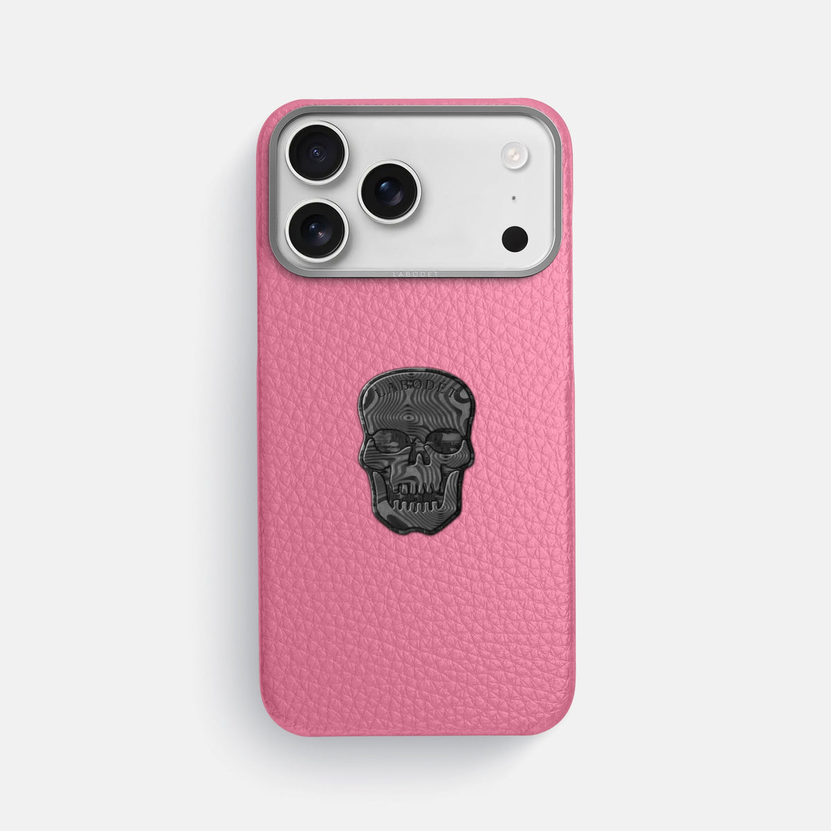 Classic Case With Carbon Skull For iPhone 18 Pro Max In Calf -1 | Pink-Steel