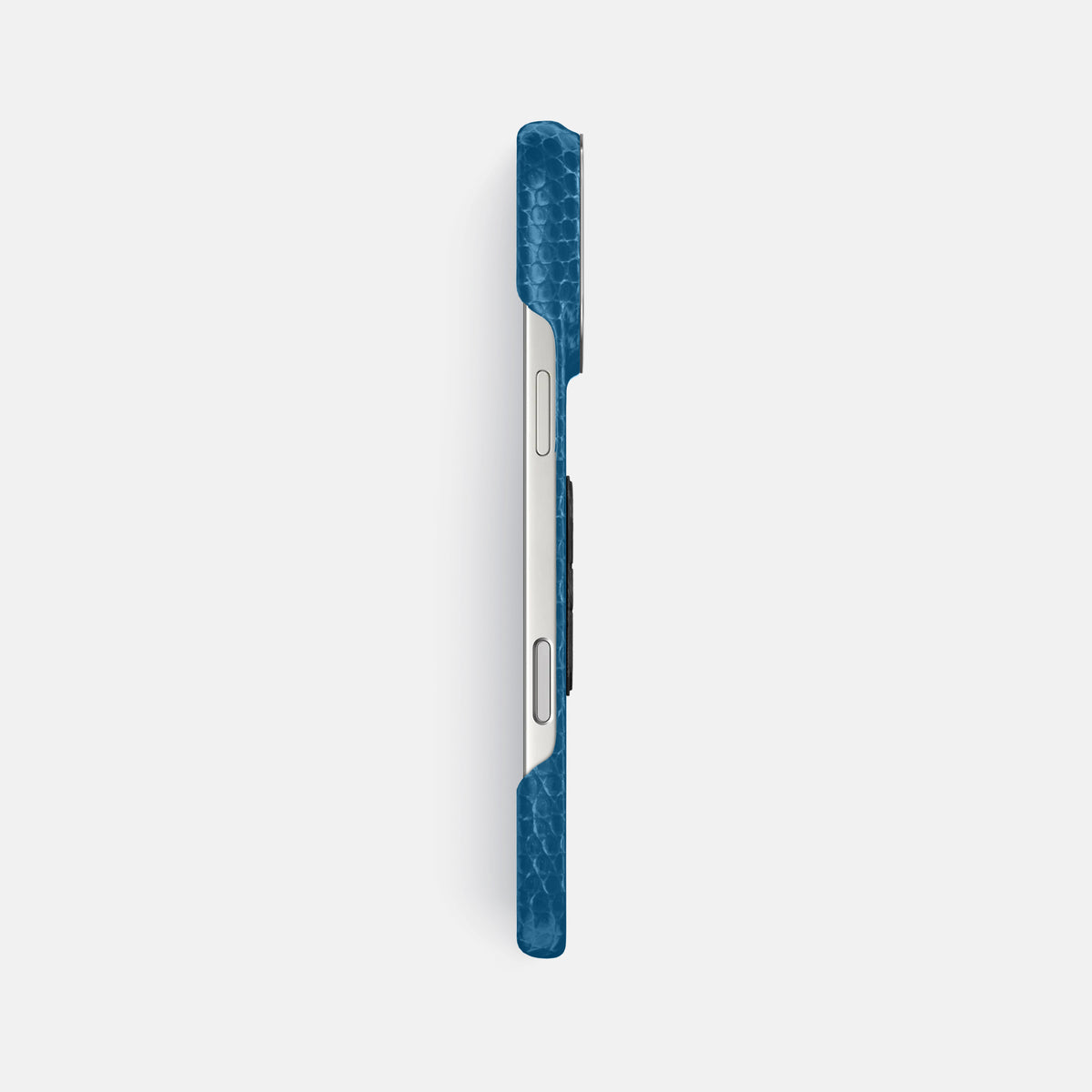 Classic Case With Carbon Skull For iPhone 17 Pro Max In Lizard -3 | Blue-Steel