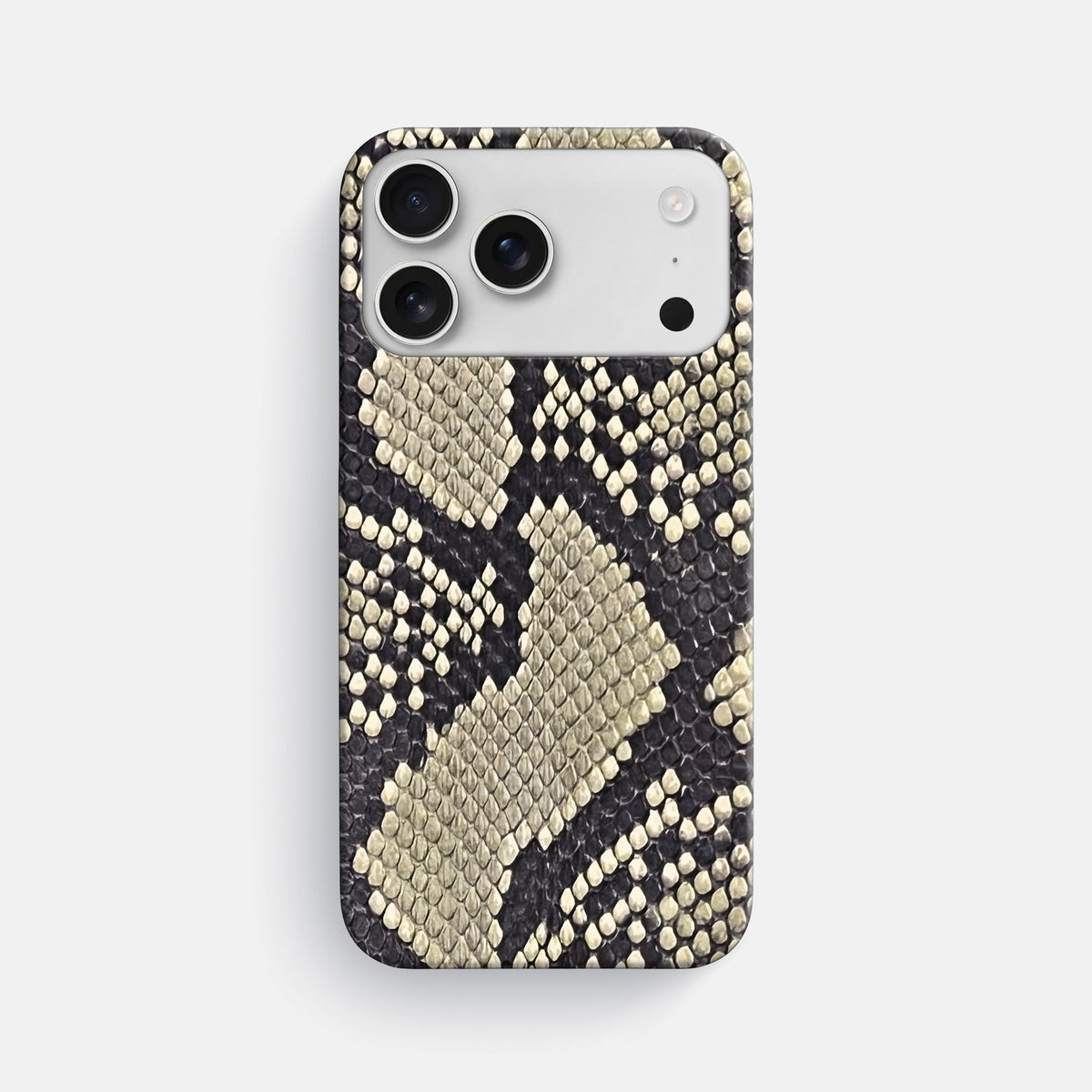Slim Case For iPhone 18 Pro Max In Deluxe Python -1 | Savannah
