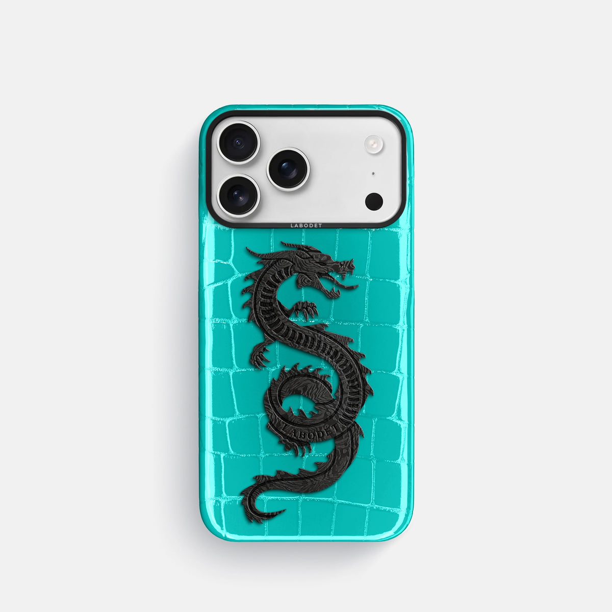 Classic Case With Carbon Dragon For iPhone 18 Pro In Shiny Alligator -1 | Mint-Black