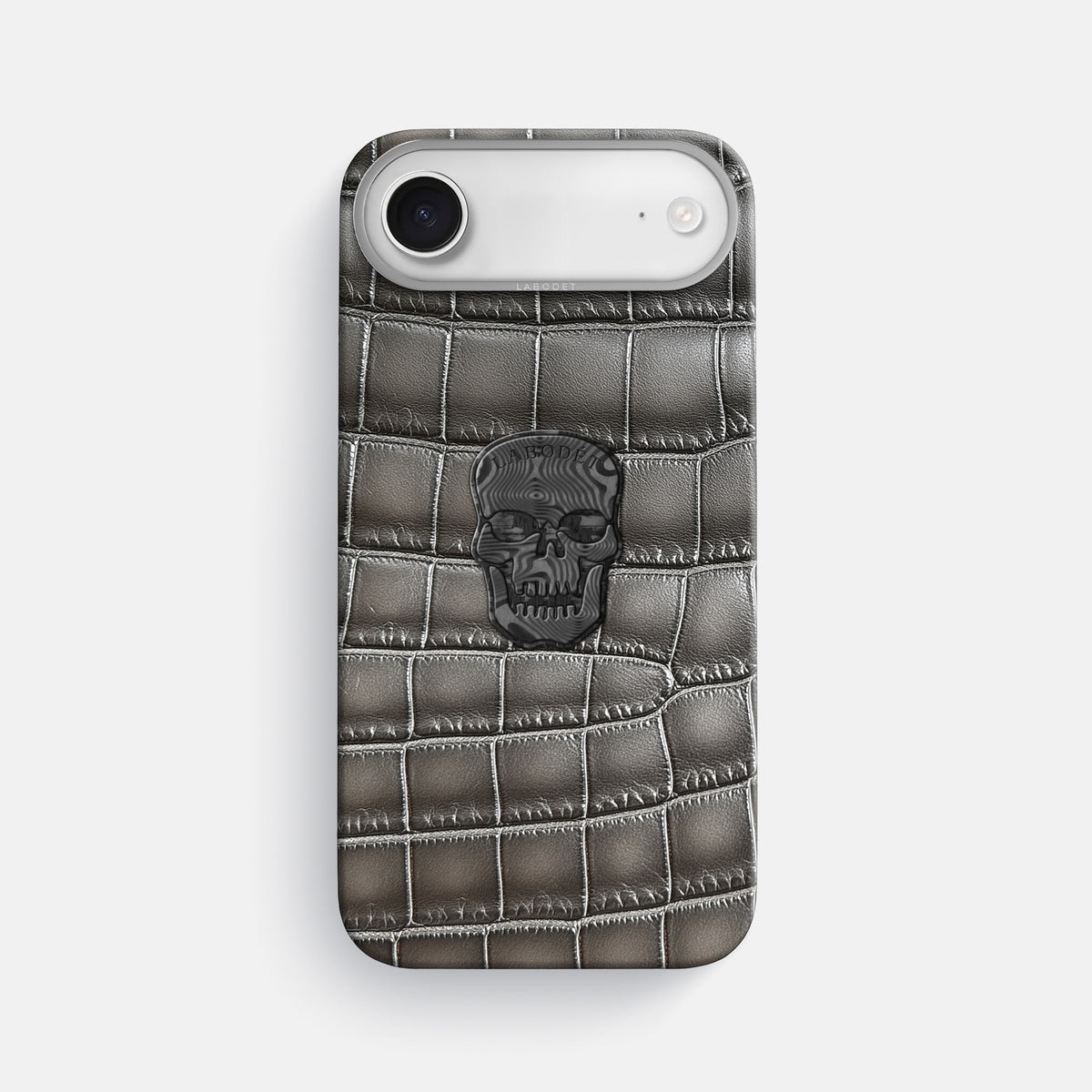 Classic Case With Carbon Skull For iPhone 17 Air In Patina Alligator -1 | Grey-Steel