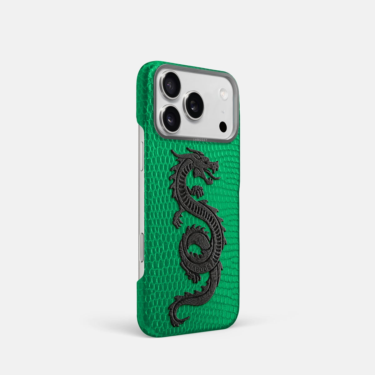 Classic Case With Carbon Dragon For iPhone 18 Pro In Lizard -2 | Apple-Green-Steel