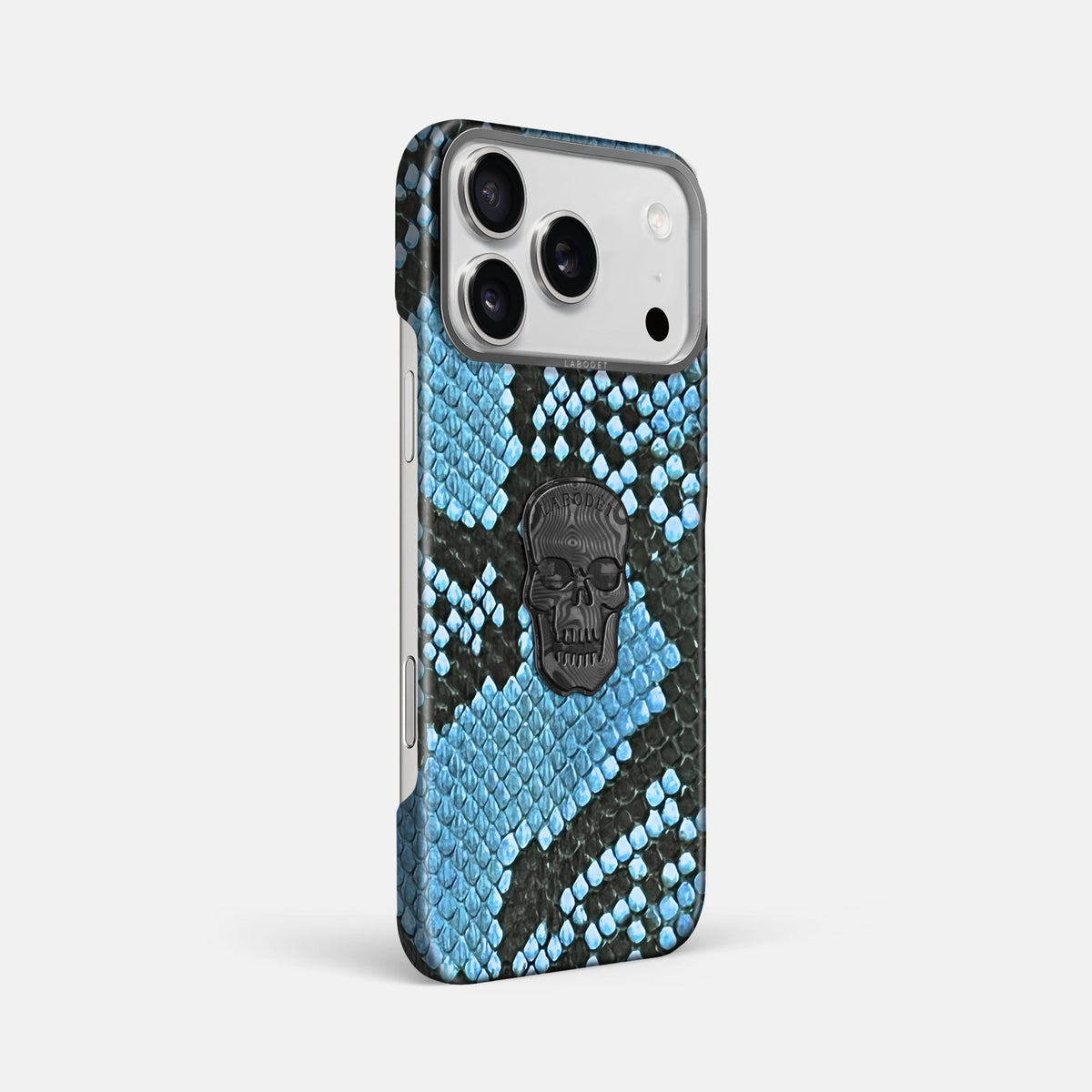 Classic Case With Carbon Skull For iPhone 18 Pro Max In Deluxe Python -2 | Pacific-Blue-Steel