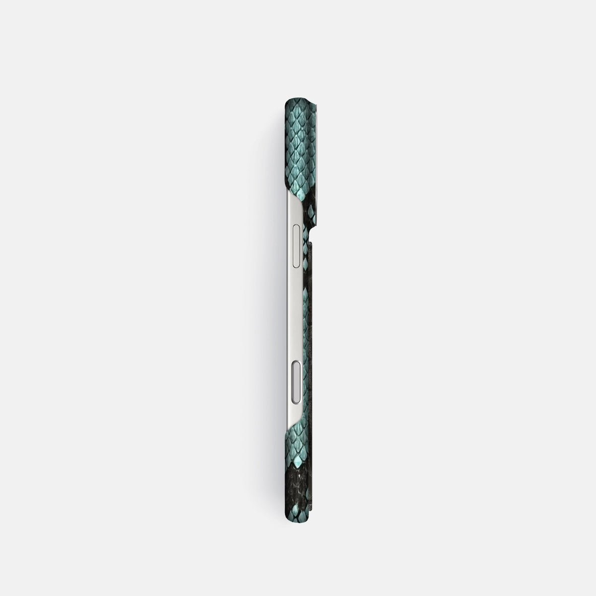 Classic Case With Carbon Dragon For iPhone 18 Pro In Deluxe Python -3 | Blue-Lagoon-Steel