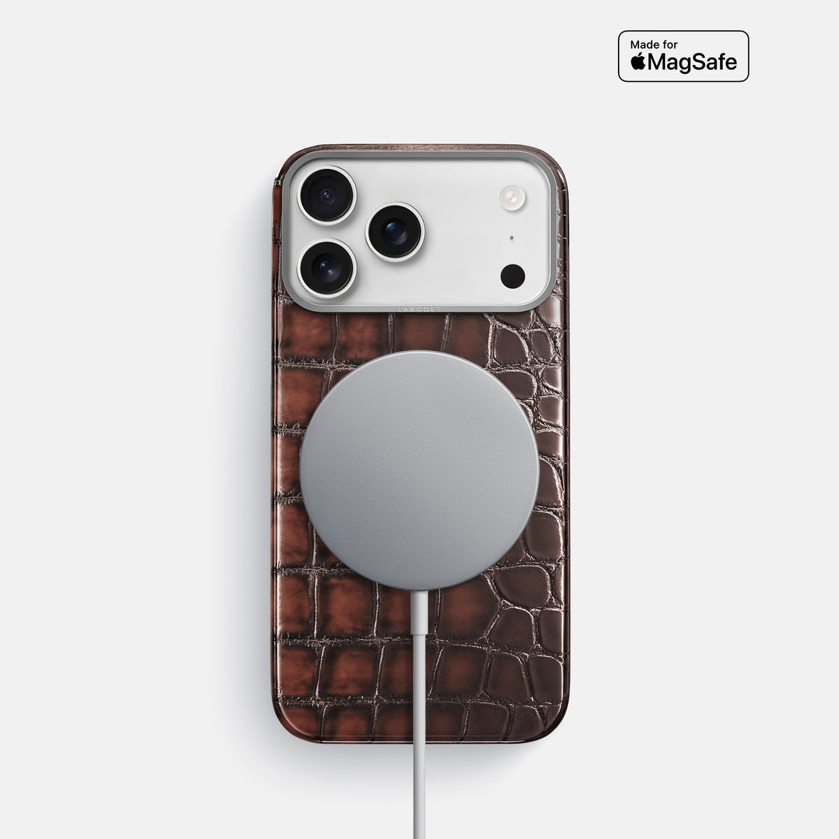 Classic Case For iPhone 17 Pro In Patina Alligator -5 | Havana-Brown-Steel