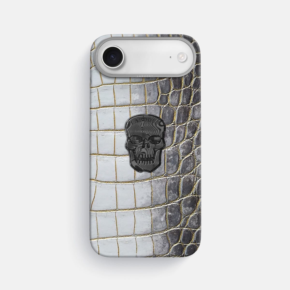 Classic Case With Carbon Skull For iPhone 17 Air In Himalayan Crocodile -1 | Gold-Steel