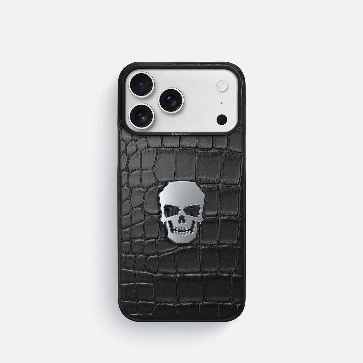 Classic Case With Titanium Skull For iPhone 18 Pro In Alligator -1 | Black-Black