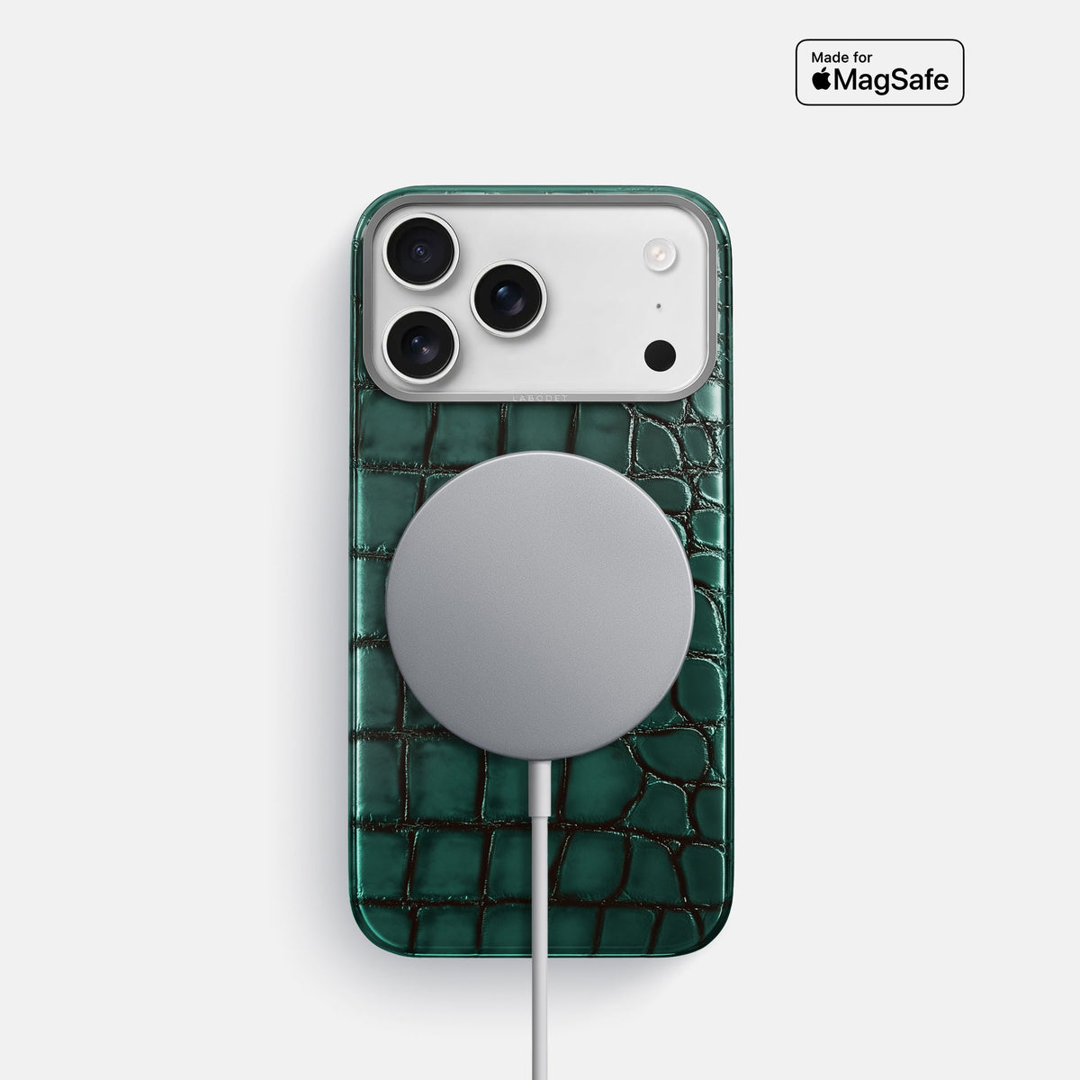 Classic Case For iPhone 18 Pro In Patina Alligator -5 | Green-Steel
