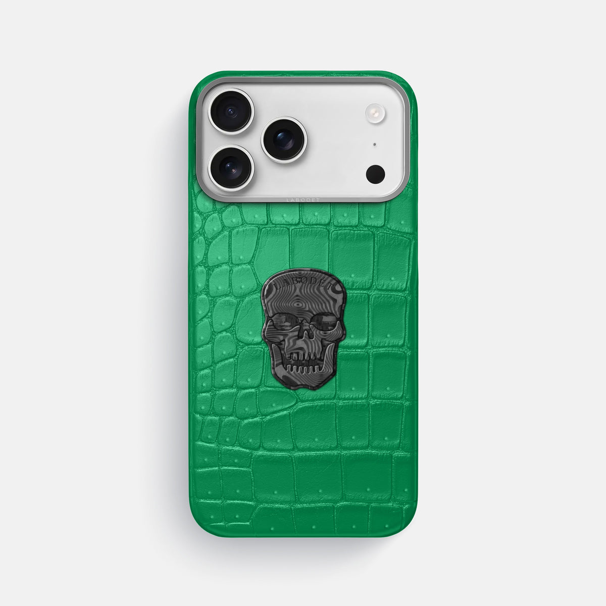 Classic Case With Carbon Skull For iPhone 17 Pro Max In Porosus Crocodile -1 | Cactus-Green-Steel
