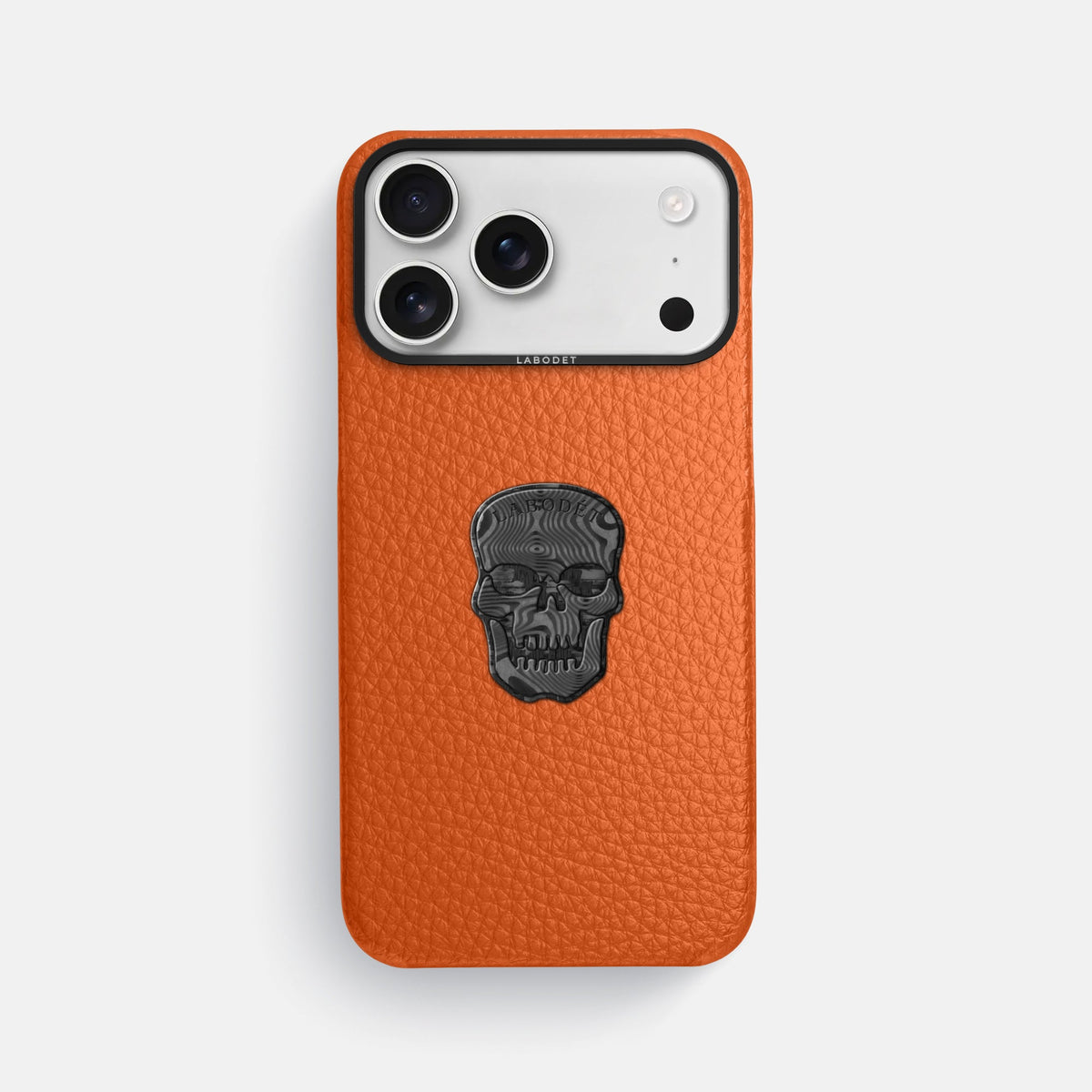 Classic Case With Carbon Skull For iPhone 18 Pro Max In Calf -1 | Orange-Black