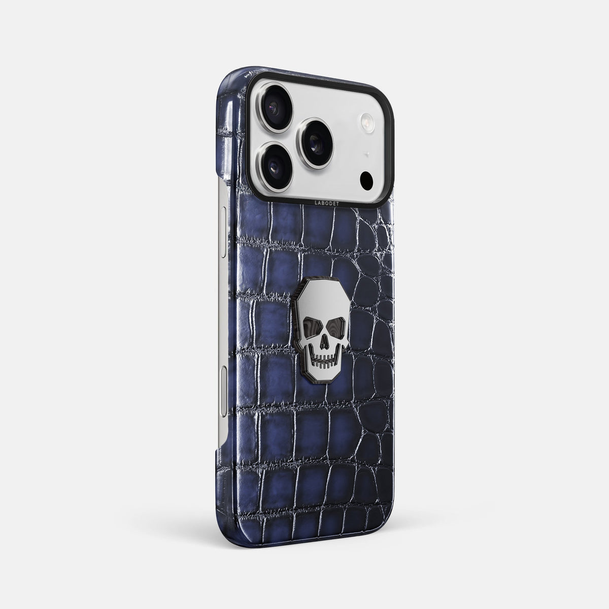 Classic Case With Titanium Skull For iPhone 18 Pro Max In Patina Alligator -2 | Havana-Blue-Black