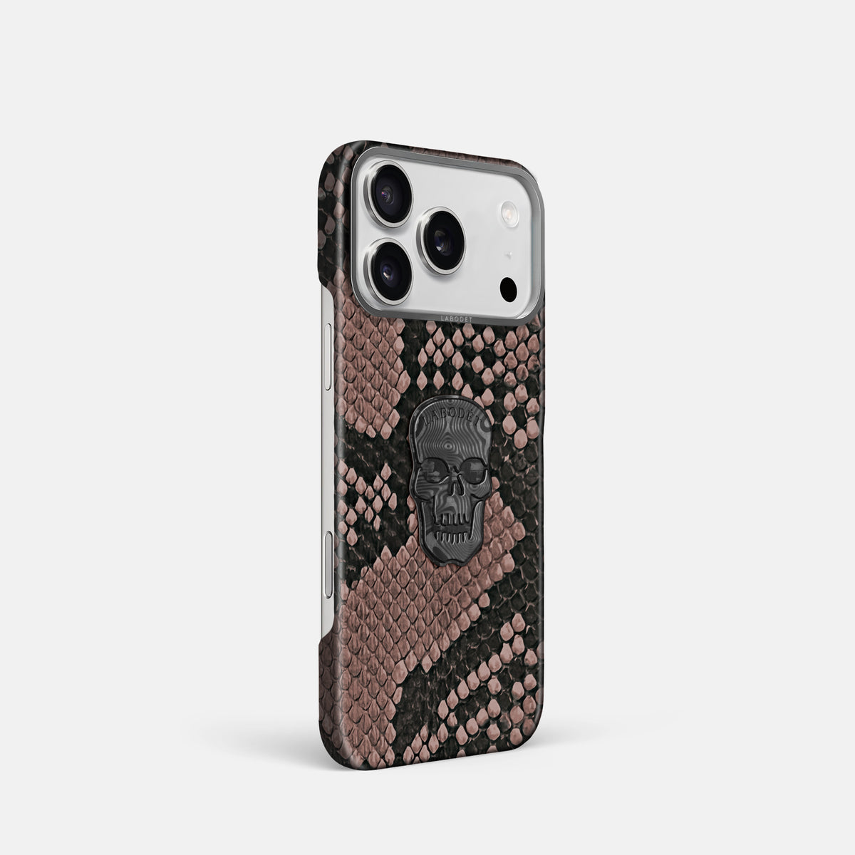 Classic Case With Carbon Skull For iPhone 17 Pro In Deluxe Python -2 | Mahogany-Brown-Steel