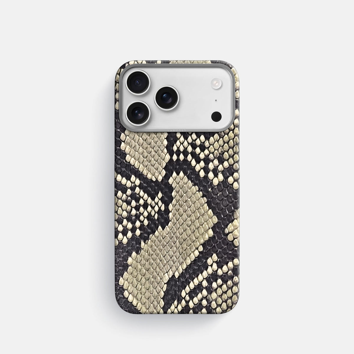 Classic Case For iPhone 18 Pro In Deluxe Python -1 | Savannah-Steel