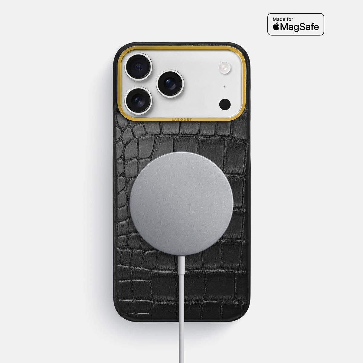 Classic Case For iPhone 17 Pro Max In Alligator -5 | Black-Gold