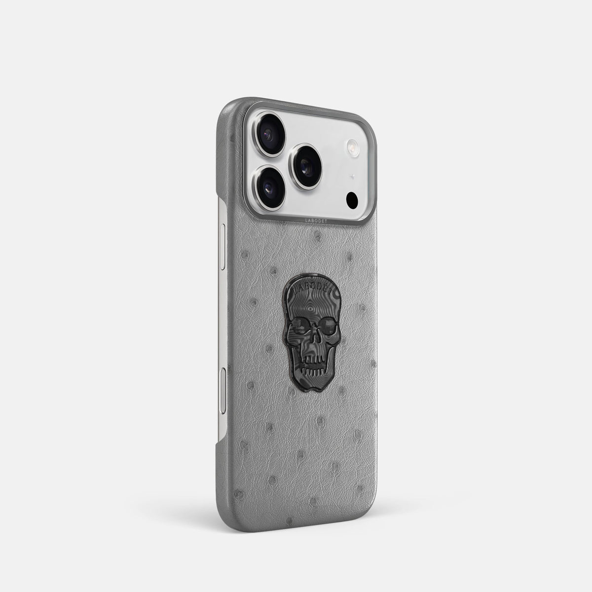 Classic Case With Carbon Skull For iPhone 18 Pro In Ostrich -2 | Silver-Steel