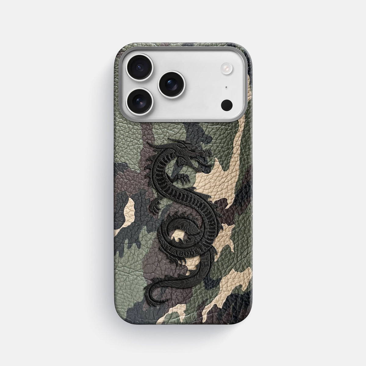 Classic Case With Carbon Dragon For iPhone 18 Pro Max In Calf -1 | Camouflage-Steel