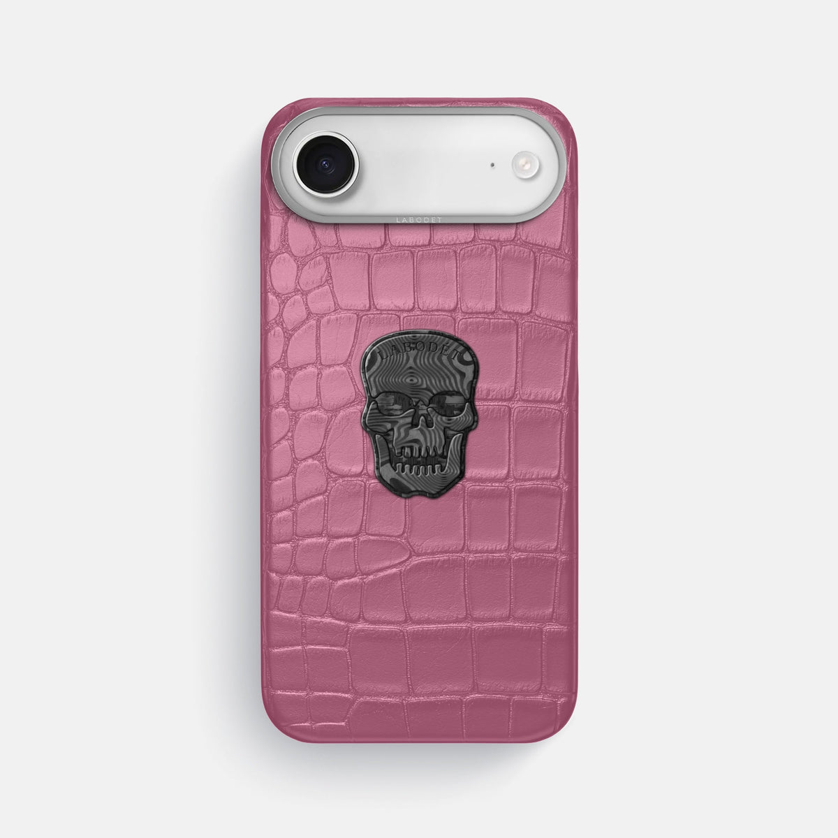 Classic Case With Carbon Skull For iPhone 17 Air In Alligator