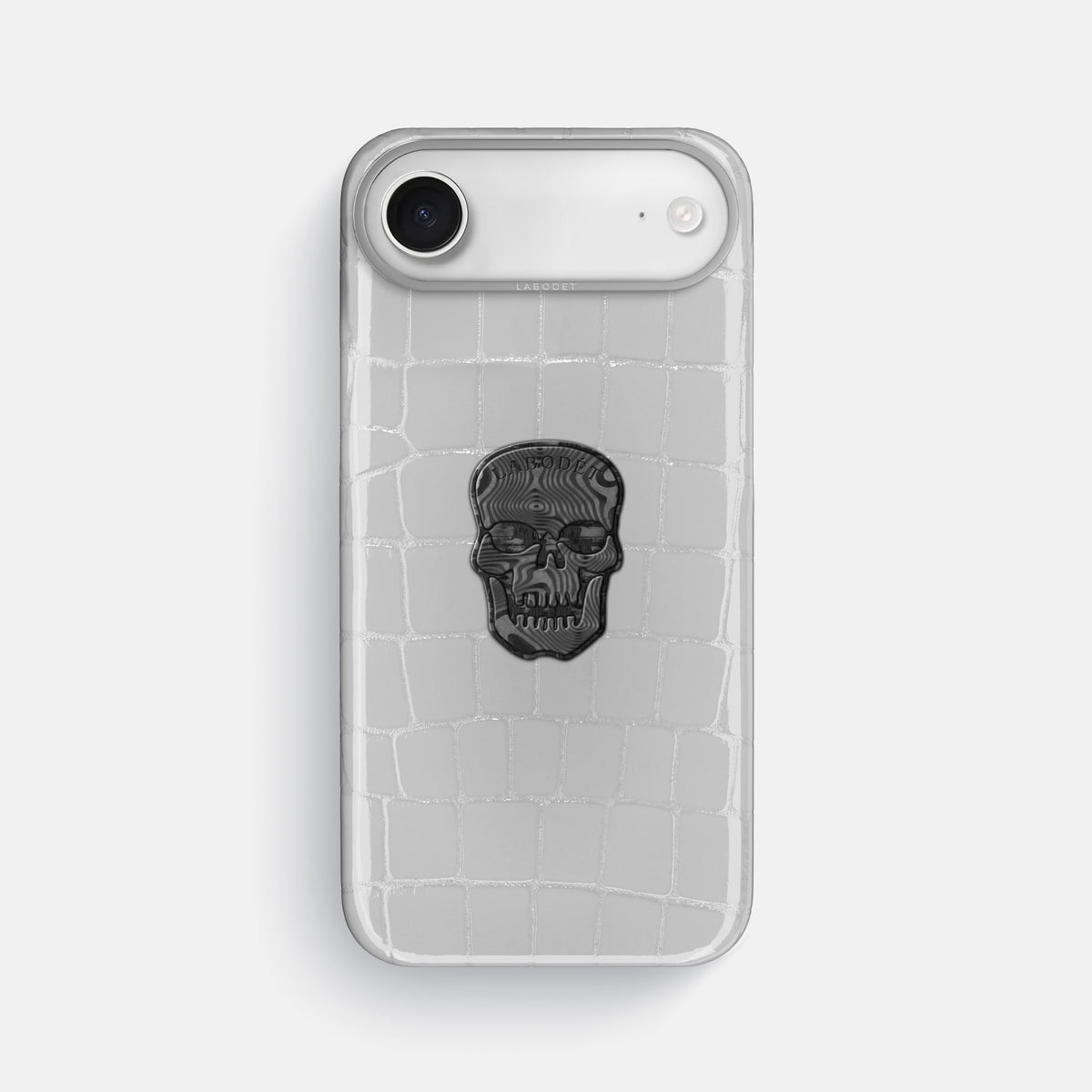 Classic Case With Carbon Skull For iPhone 17 Air In Shiny Alligator -1 | White-Steel