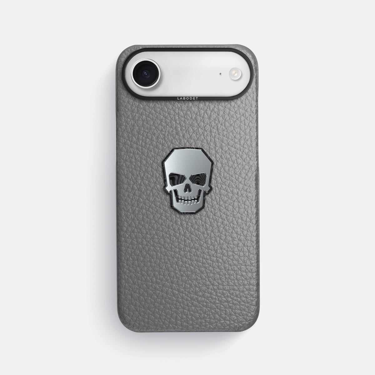 Classic Case With Titanium Skull For iPhone 17 Air In Calf -1 | Souris-Black