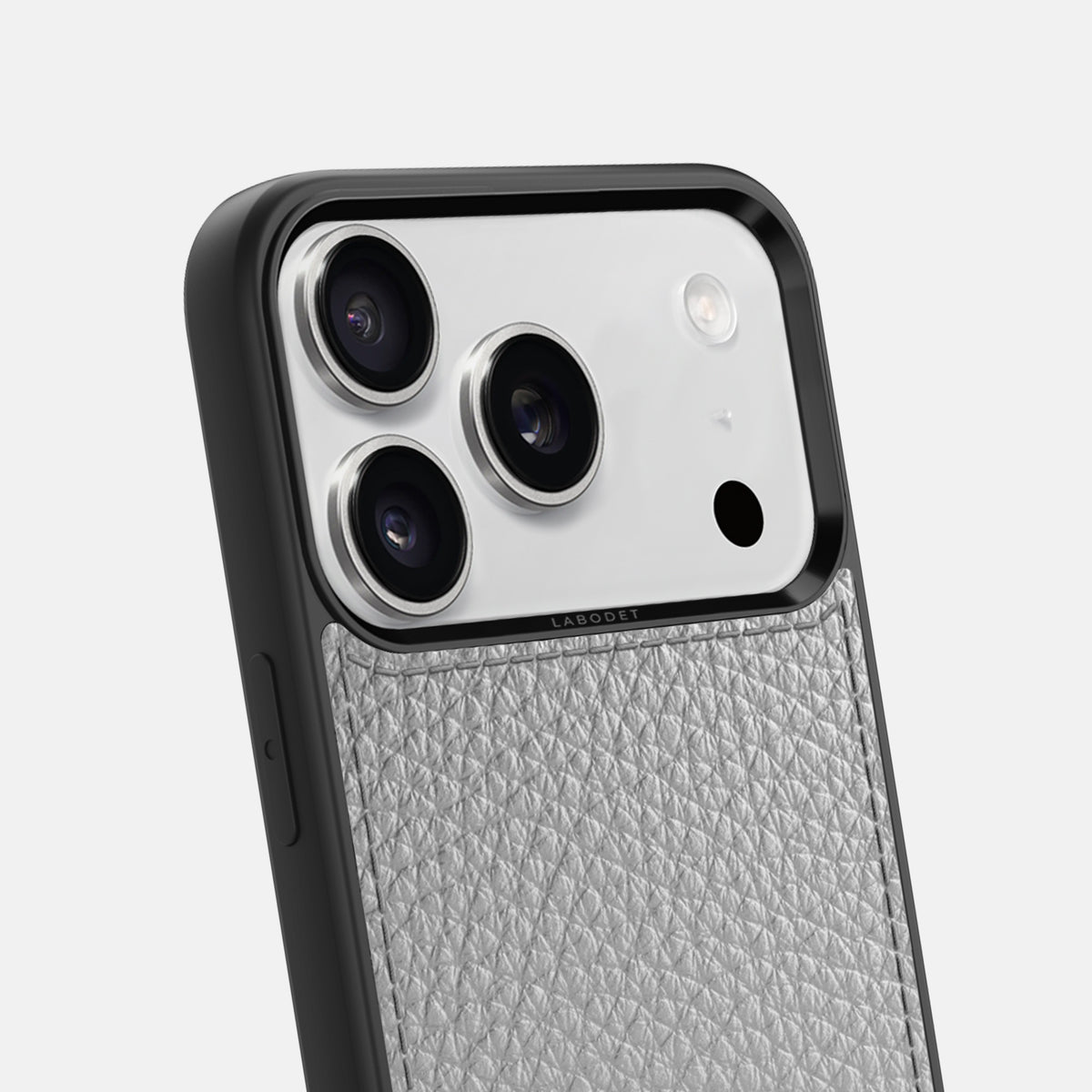 Sport Case For iPhone 17 Pro In Calf -6 | Nuage