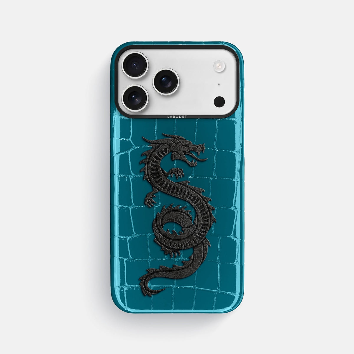 Classic Case With Carbon Dragon For iPhone 18 Pro Max In Shiny Alligator -1 | Curacao-Black