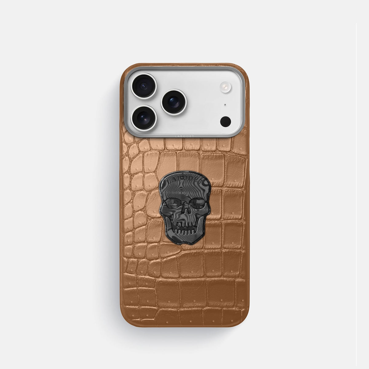 Classic Case With Carbon Skull For iPhone 18 Pro In Porosus Crocodile -1 | Milk-Chocolate-Steel