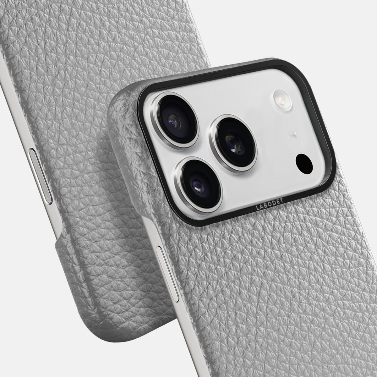 Classic Case For iPhone 18 Pro Max In Calf -6 | Nuage-Black