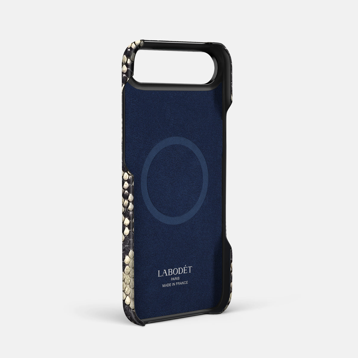 Center Handle For iPhone 17 Air In Deluxe Python -3 | Savannah-Black
