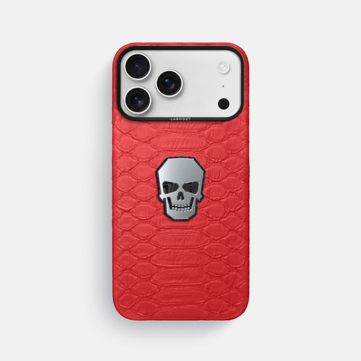 Classic Case With Titanium Skull For iPhone 18 Pro Max In Python -1 | Red-Black
