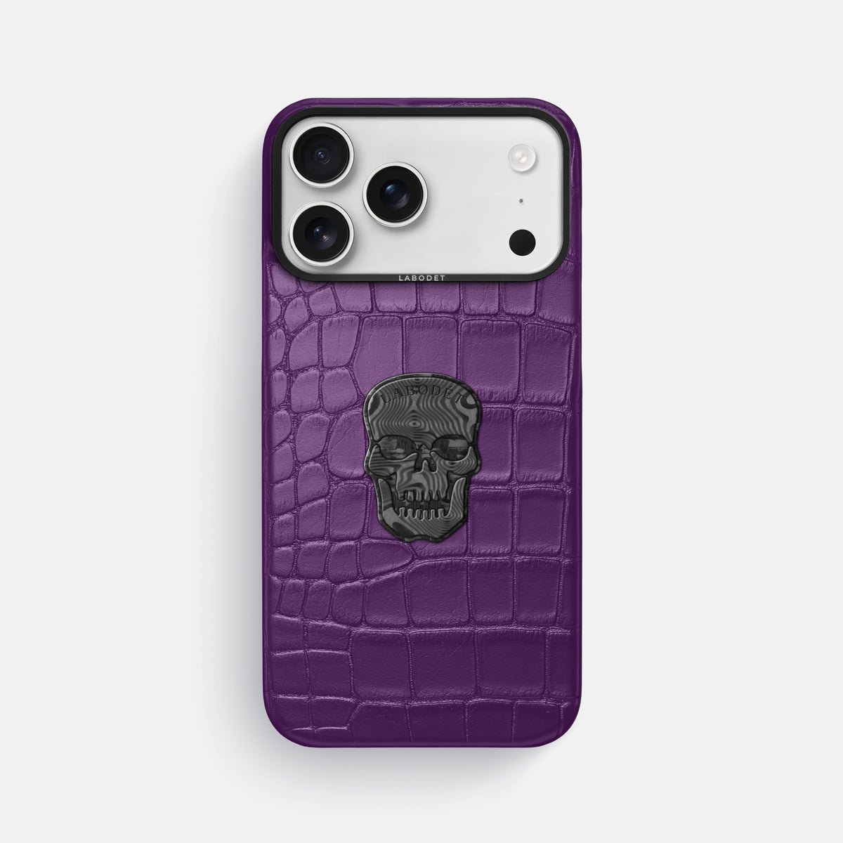 Classic Case With Carbon Skull For iPhone 17 Pro Max In Alligator -1 | Purple-Black