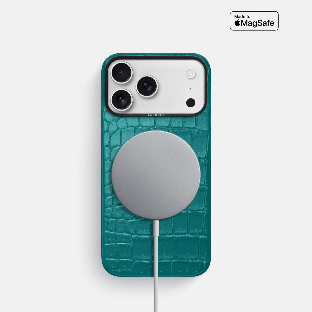 Classic Case For iPhone 17 Pro In Porosus Crocodile -5 | Celadon-Black