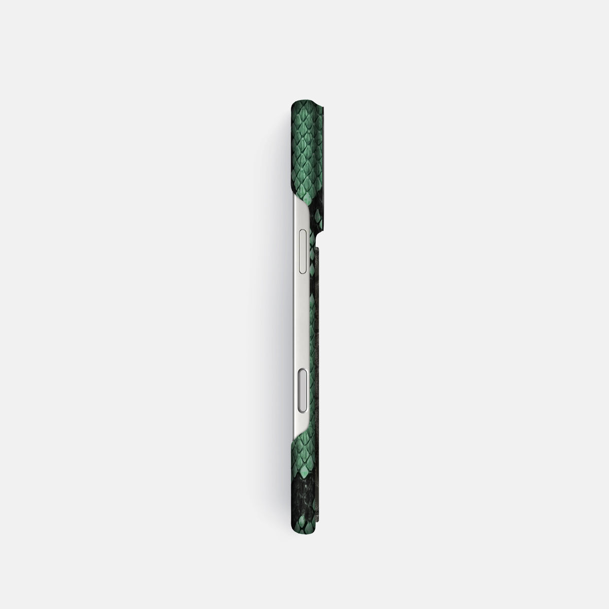 Classic Case With Carbon Dragon For iPhone 17 Pro In Deluxe Python -3 | Forest-Green-Black