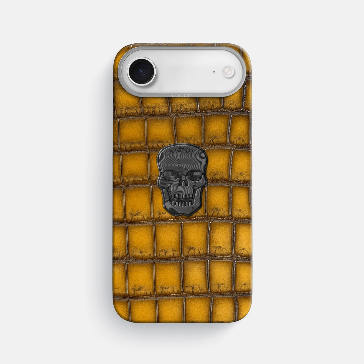 Classic Case With Carbon Skull For iPhone 17 Air In Patina Alligator -1 | Sydney-Steel