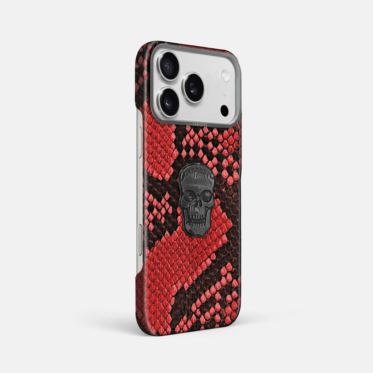 Classic Case With Carbon Skull For iPhone 18 Pro Max In Deluxe Python -2 | Red-Steel