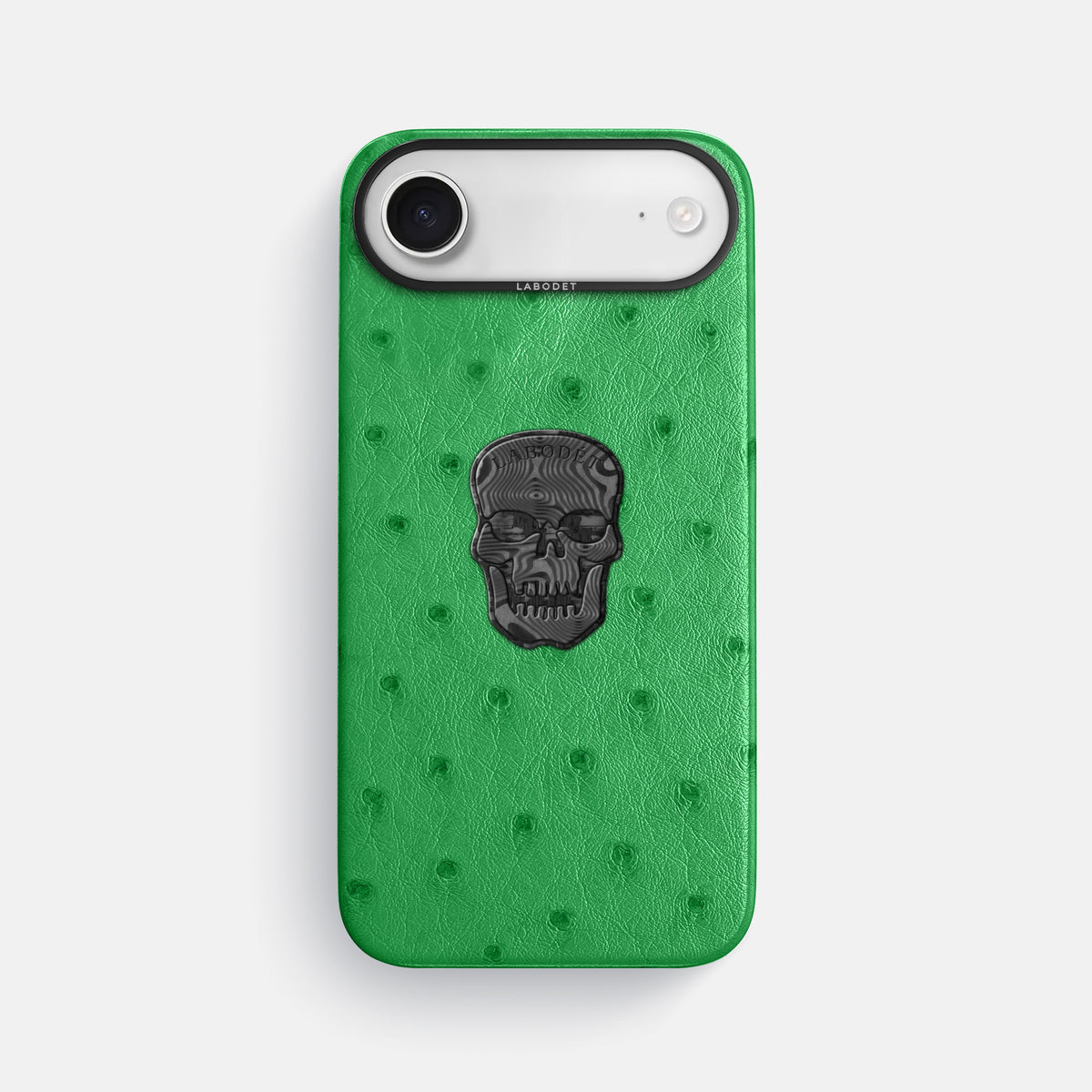 Classic Case With Carbon Skull For iPhone 17 Air In Ostrich -1 | Kentucky-Green-Black