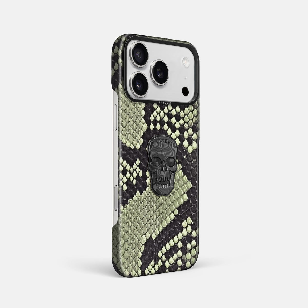 Classic Case With Carbon Skull For iPhone 18 Pro Max In Deluxe Python -2 | Army-Green-Black