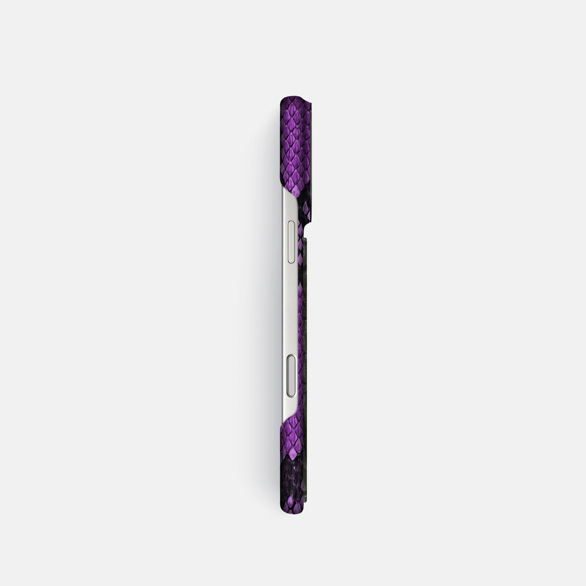 Classic Case With Carbon Dragon For iPhone 17 Pro In Deluxe Python -3 | Purple-Black