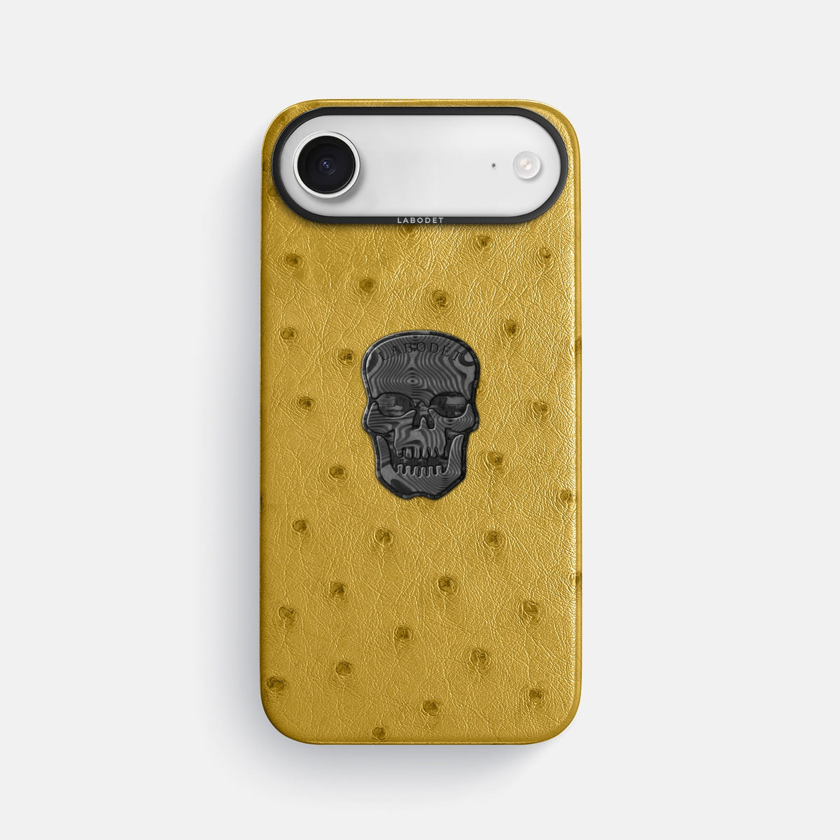 Classic Case With Carbon Skull For iPhone 17 Air In Ostrich
